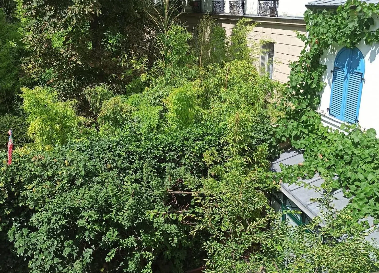 Guest house D'hotes Calmes Sur Jardin Batignolles